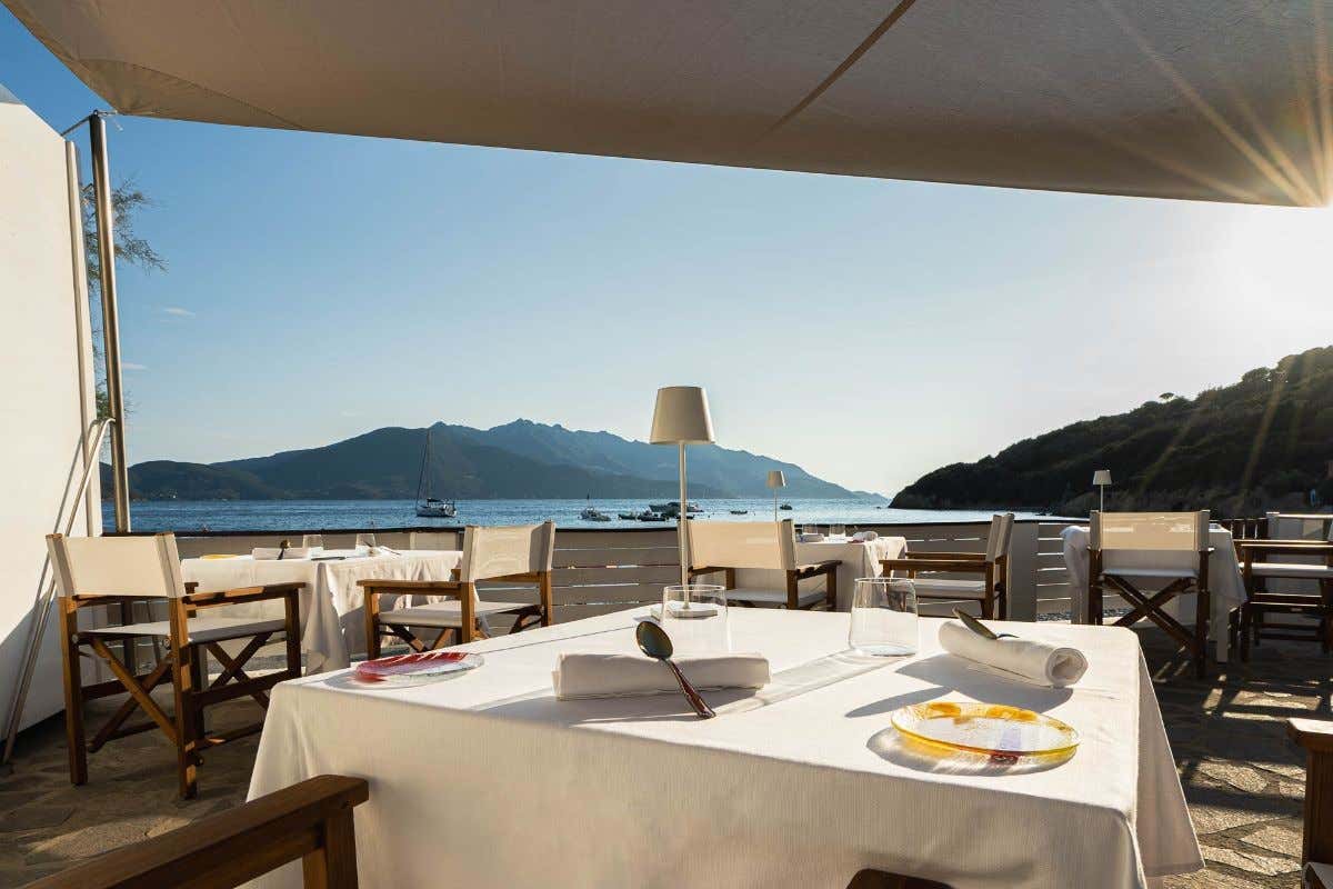 Il ristorante Emanuel Bistrot, all'Elba la cucina di Esposito per rilanciarsi Il ristorante Emanuel Bistrot, all'Elba la cucina di Esposito per rilanciarsi